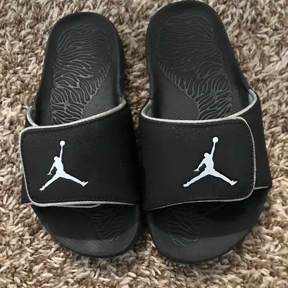boys air jordan sandals